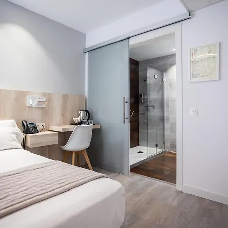 Dwo Abaster Hotel 3*