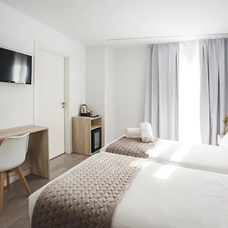 Hotel Dwo Abaster Soria