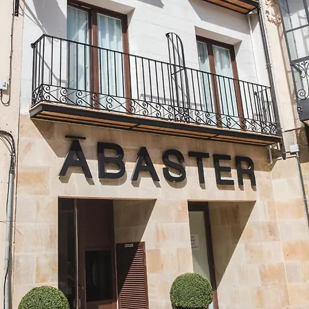 Dwo Abaster ホテル