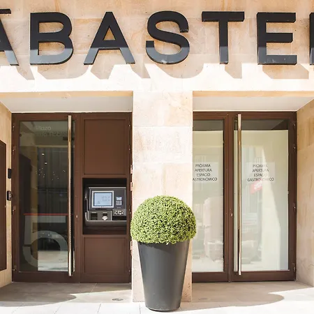 Dwo Abaster Hotell 3*