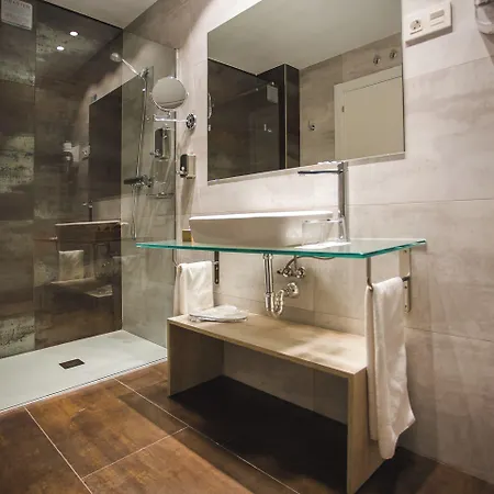 Hotel Dwo Abaster