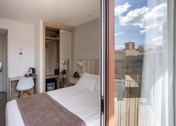 Hotel Dwo Abaster Soria