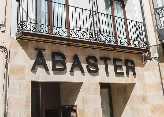 Dwo Abaster Hotel