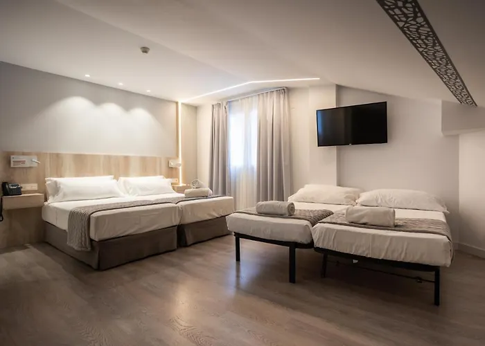 Hotel Dwo Abaster Soria