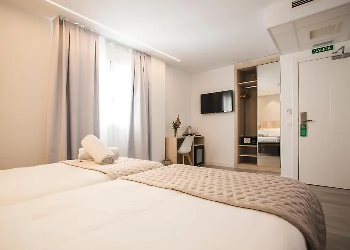 Hotel Dwo Abaster 3*