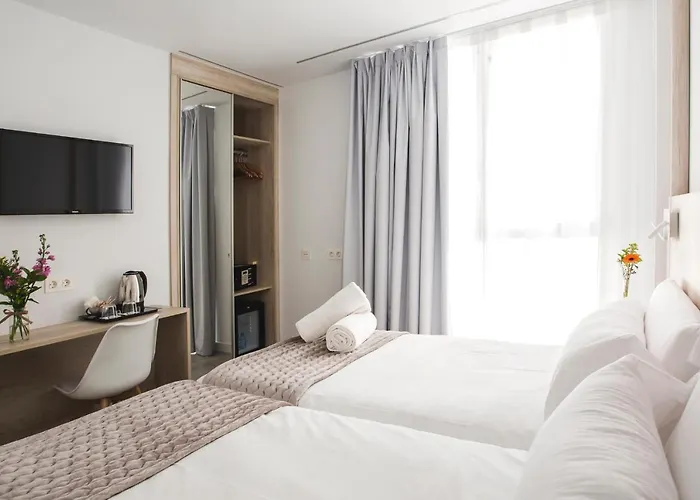 Hotel Dwo Abaster 3*