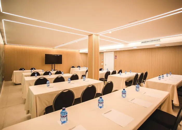 Hotel Dwo Abaster Soria